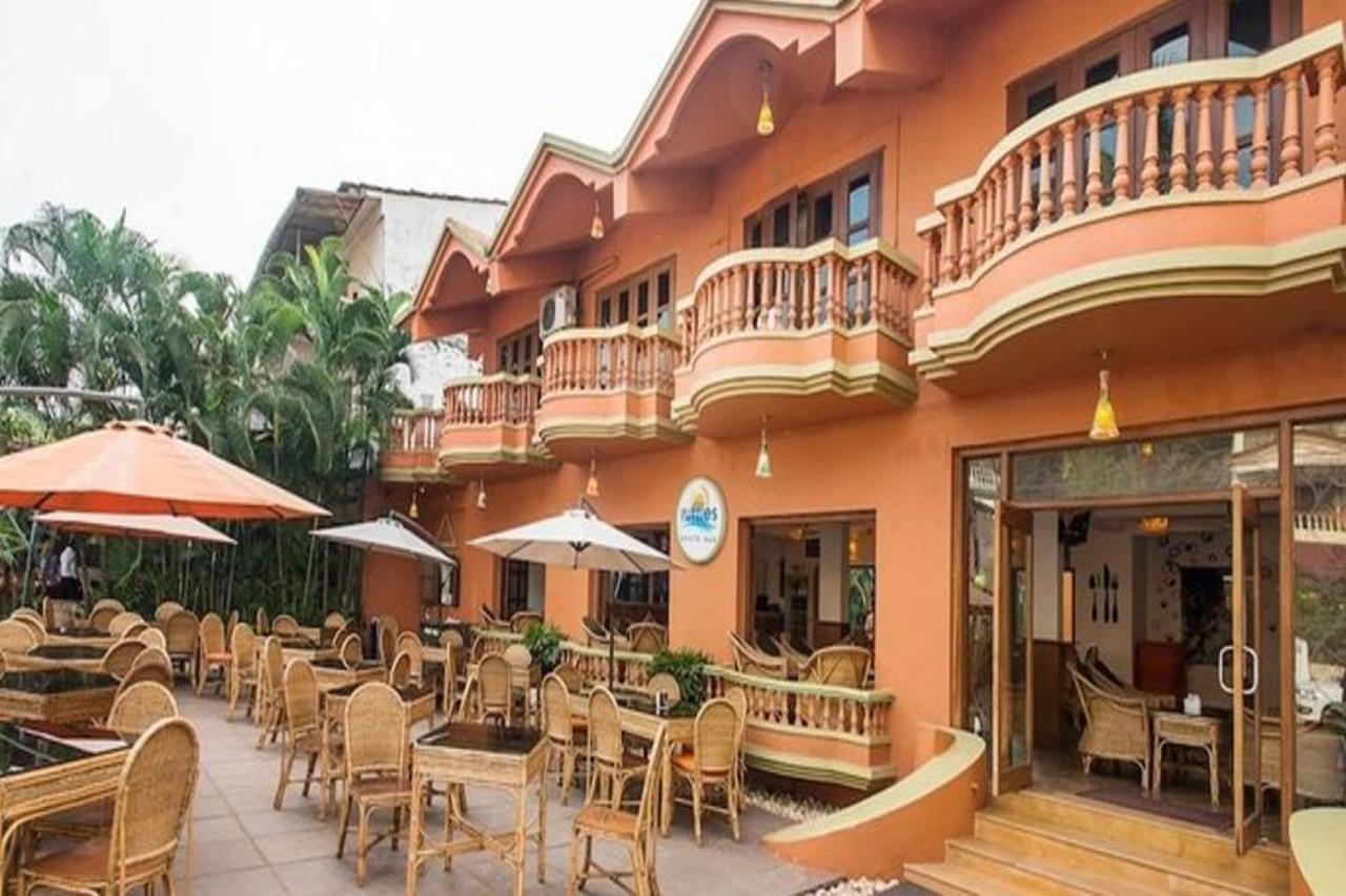 Ruffles Beach Resort Candolim Exterior photo